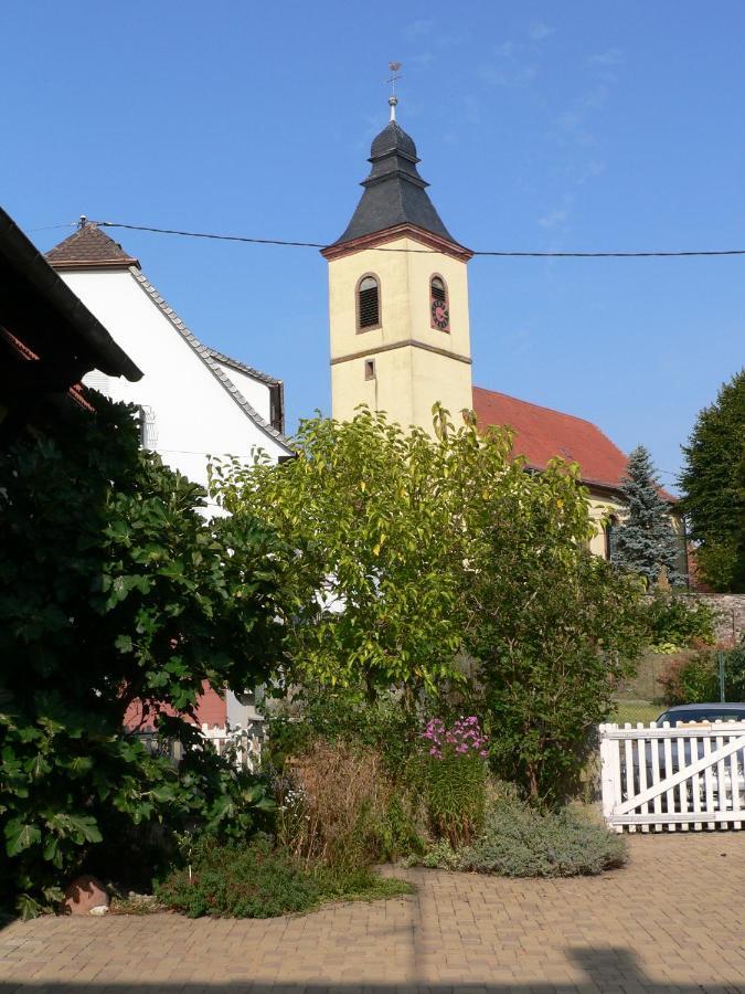 Familiensuite, Zwei Zimmer, Mitbenutzung Von Kuche Und Bad Rott Luaran gambar